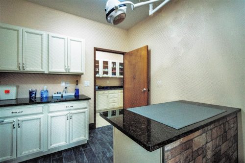 DSC_1622-HDR_Examination_Room_1_ps_high_res